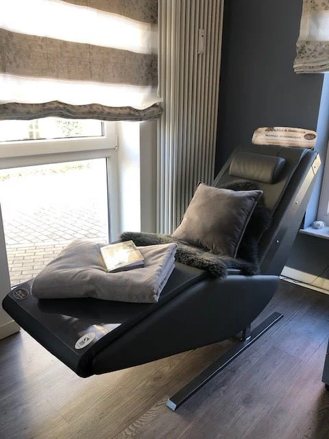 Allgäuer Massagetechnik Massageliege Vitalia "Senior" - Image 7