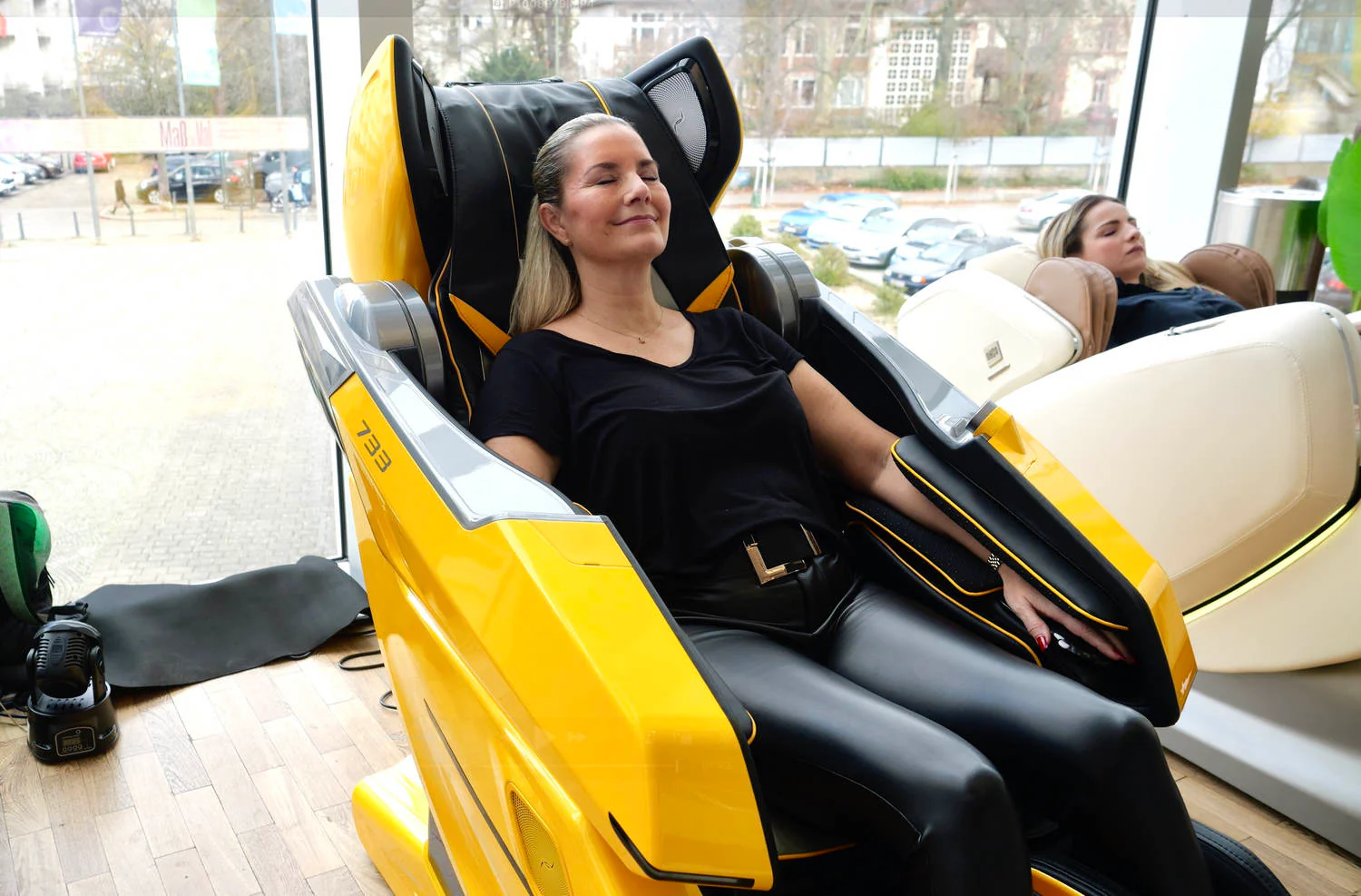 Bodyfriend 733 - Image 12